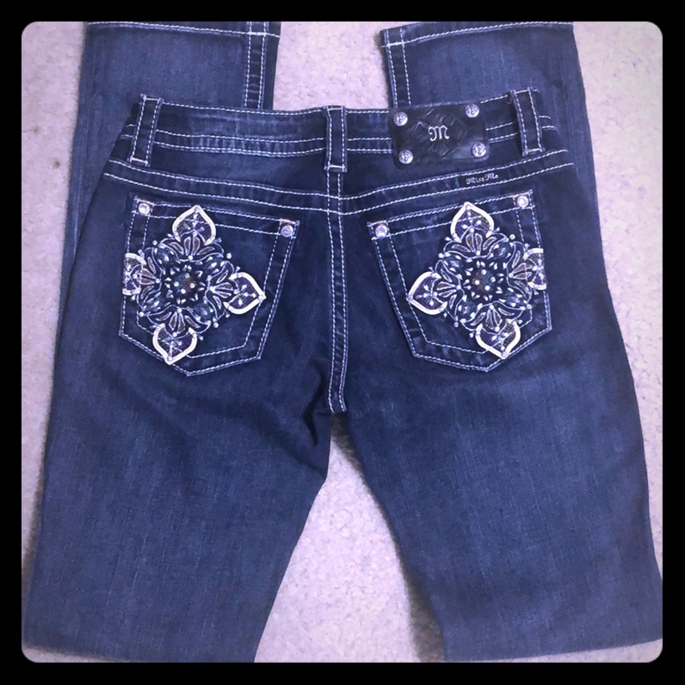 Miss me straight leg